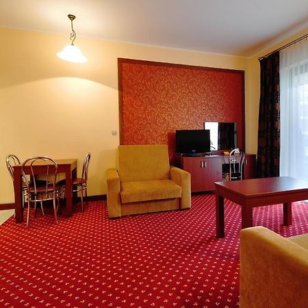 Apartamenty Continental 库瑞尼卡慕斯卡 外观 照片
